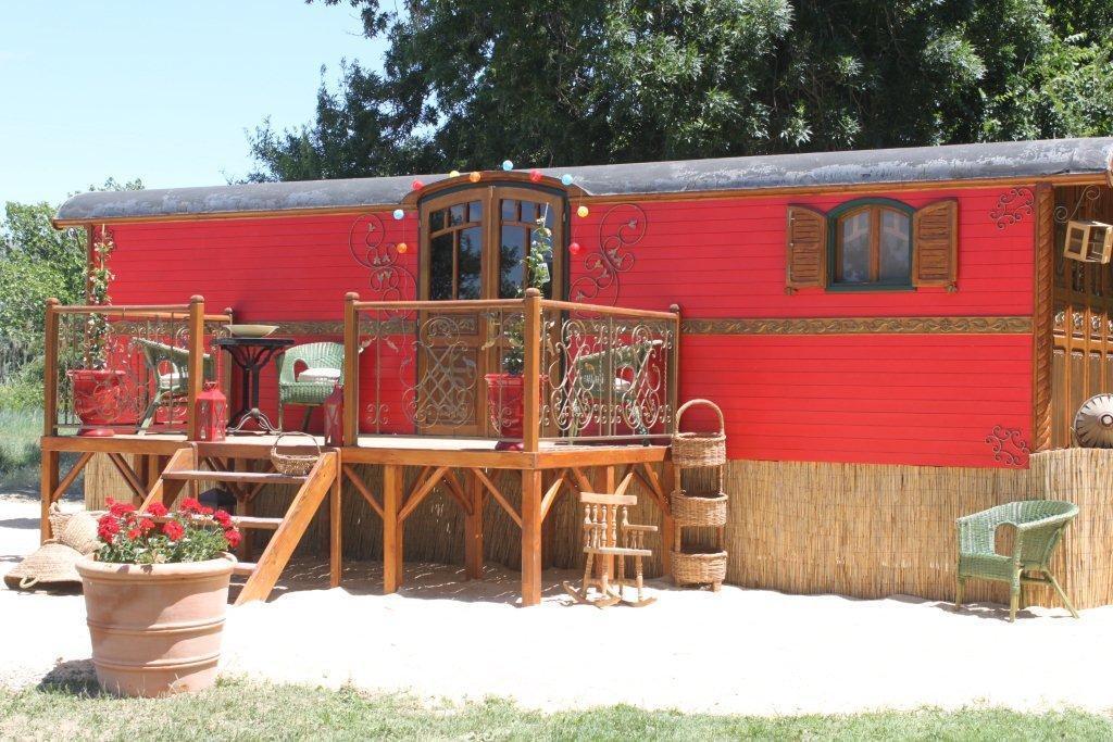 La Roulotte "Les Saintes" Bed & Breakfast ภายนอก รูปภาพ